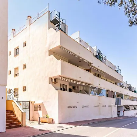 In With Outdoor Swimming Pool, Wifi&2 Bedrooms Apartamento *