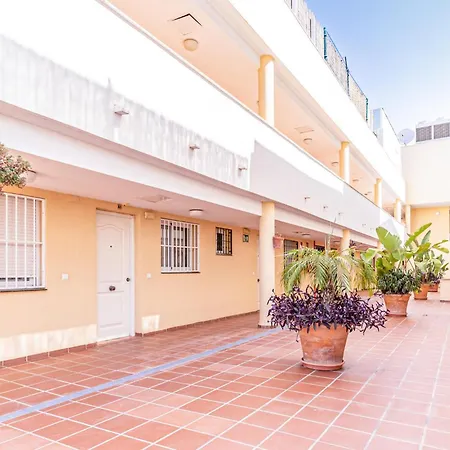 In With Outdoor Swimming Pool, Wifi&2 Bedrooms *